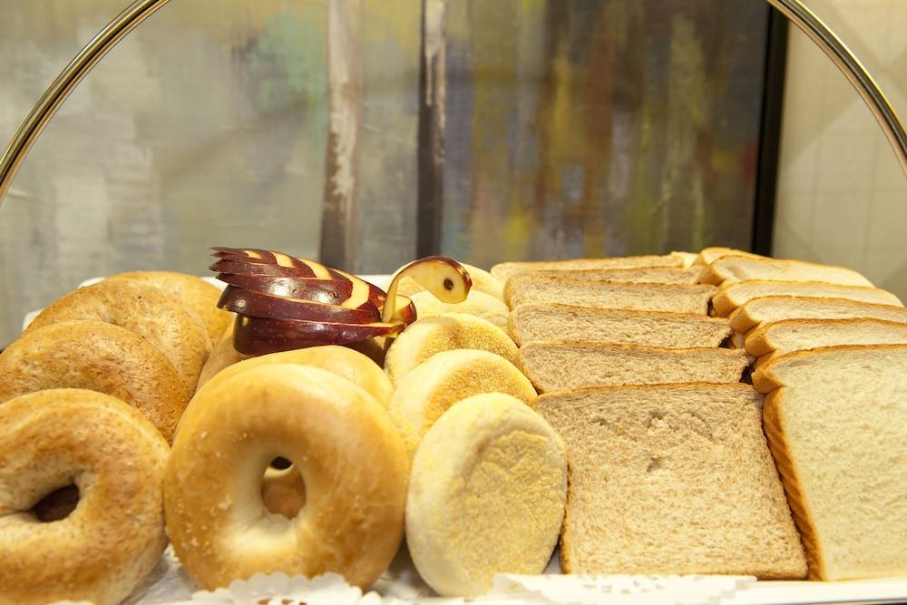 Hampton Inn By Hilton Brampton - Toronto Bagian luar foto