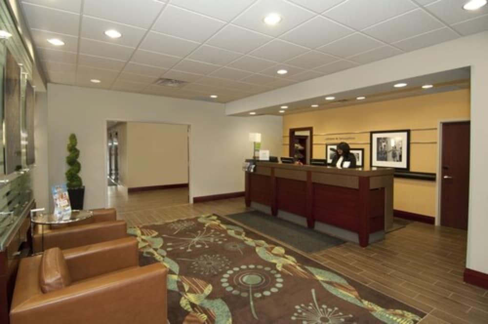 Hampton Inn By Hilton Brampton - Toronto Bagian luar foto
