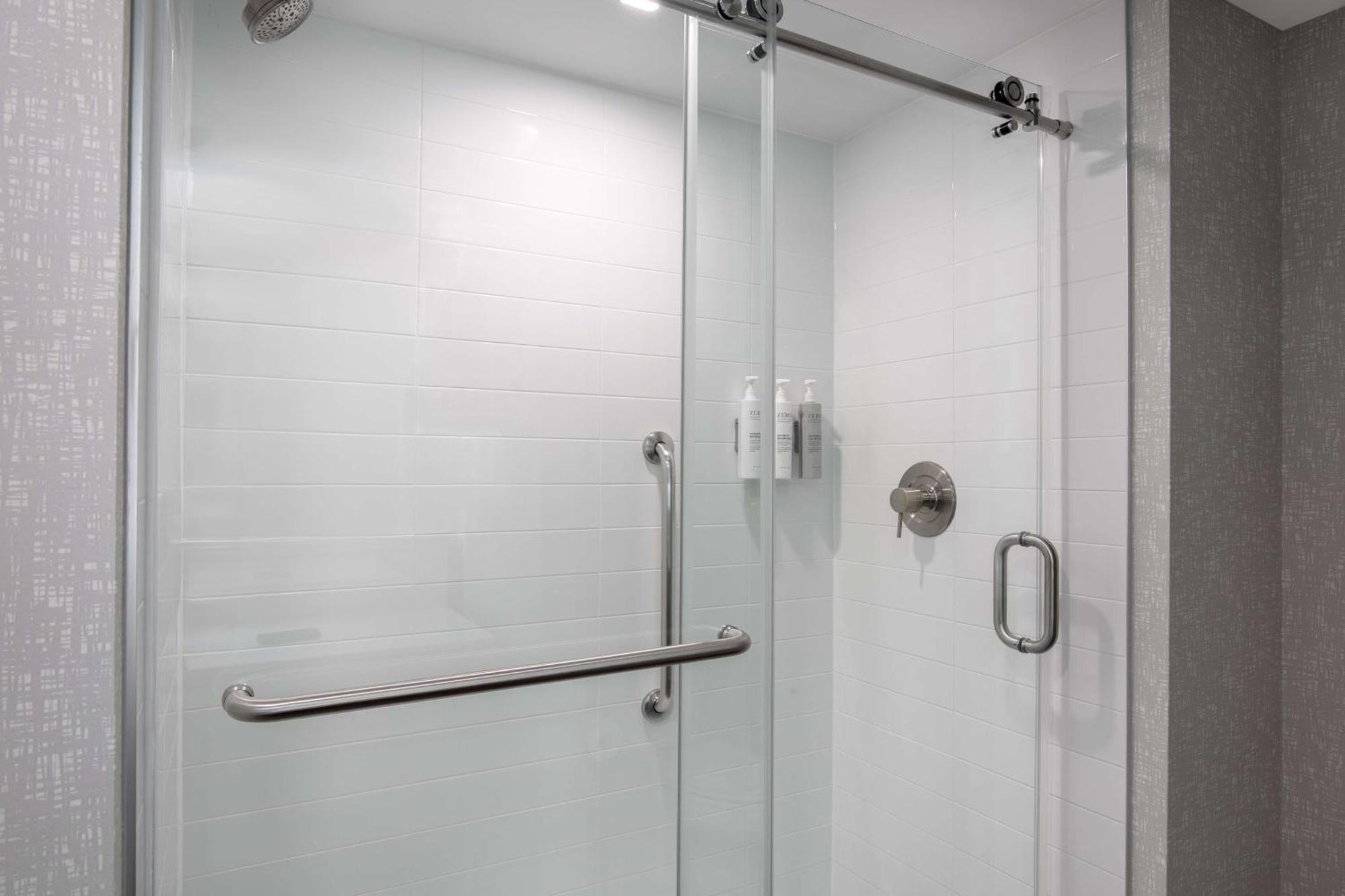 Hampton Inn By Hilton Brampton - Toronto Bagian luar foto