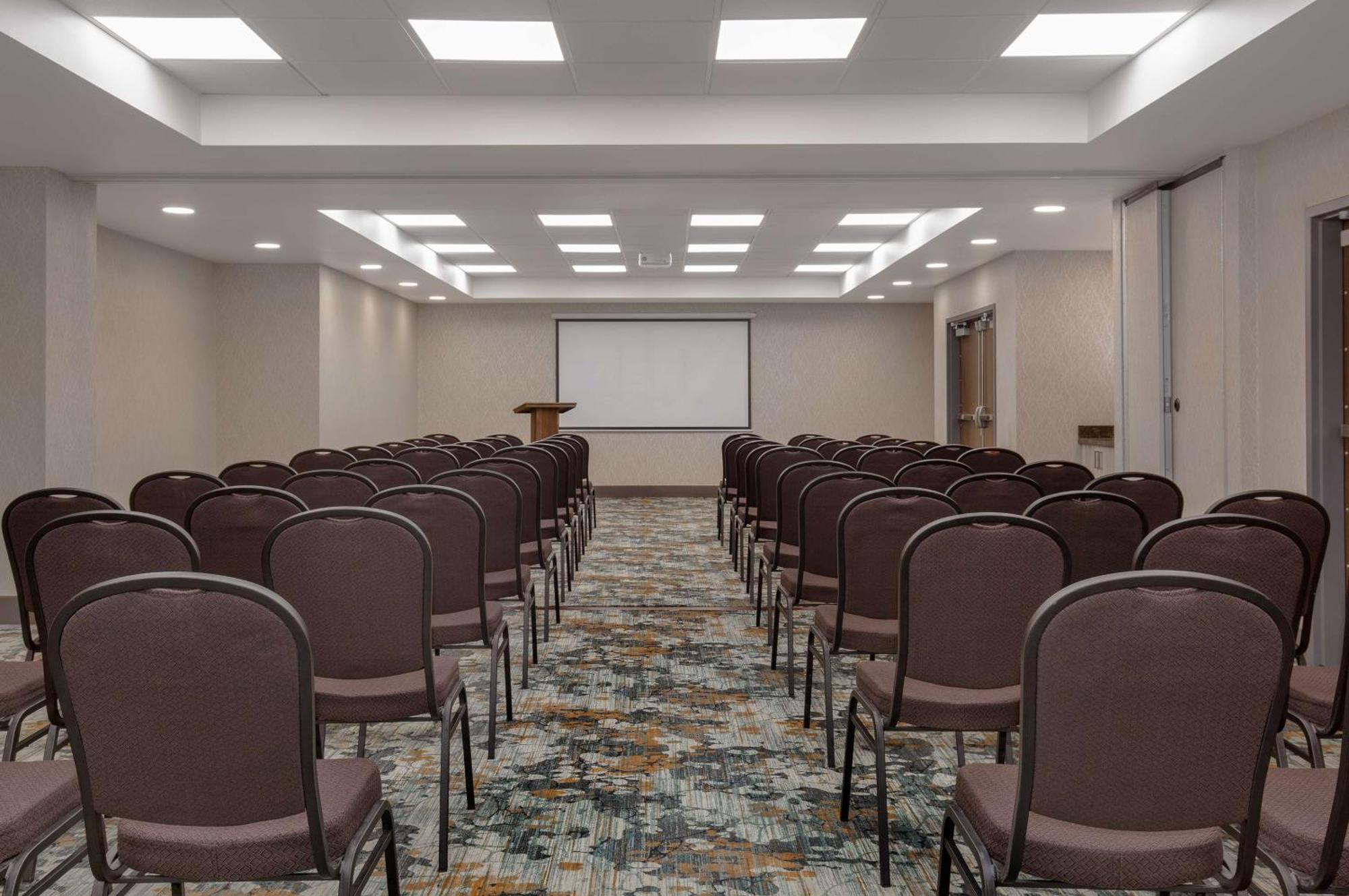 Hampton Inn By Hilton Brampton - Toronto Bagian luar foto