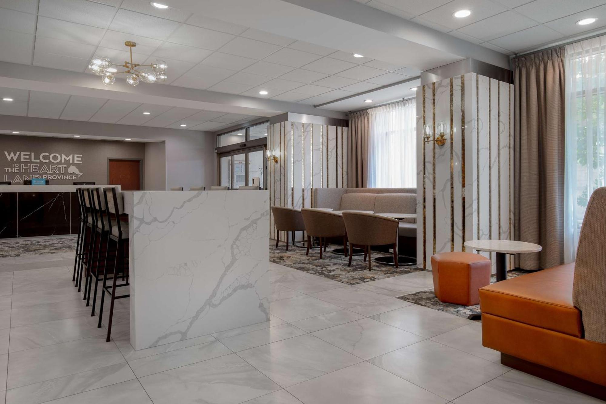 Hampton Inn By Hilton Brampton - Toronto Bagian luar foto